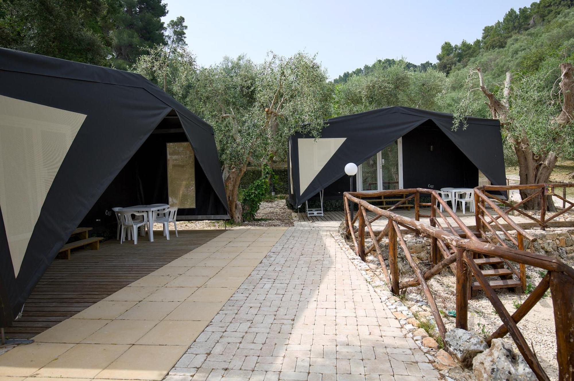 Village Valle D'Oro Aparthotel San Menaio Exterior photo