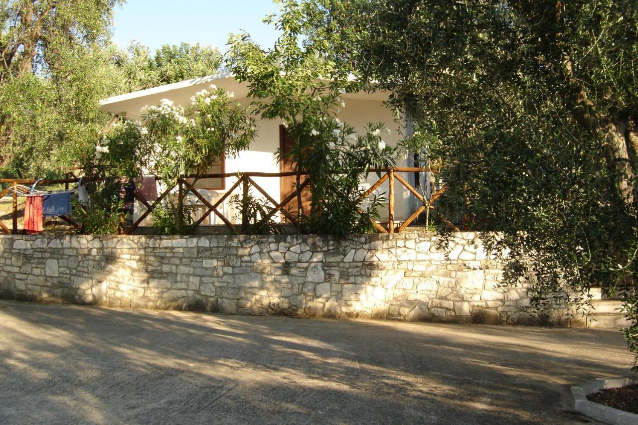 Village Valle D'Oro Aparthotel San Menaio Exterior photo